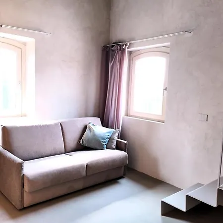 Unico Borgo Del 4*
